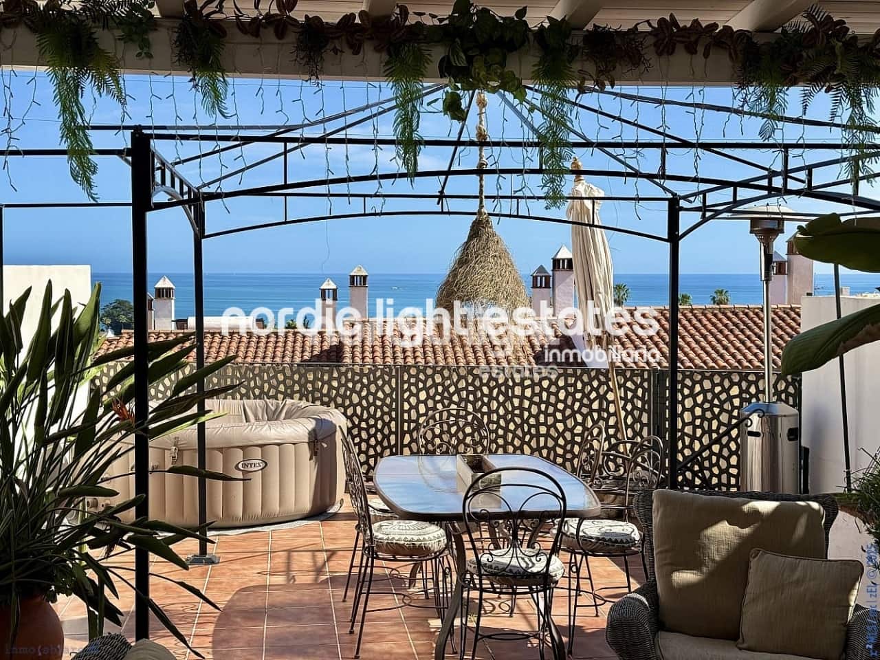 4 sypialnia Dom blizniak na sprzedaż w Chilches z garażem - 450 000 € (Ref: 8924925)