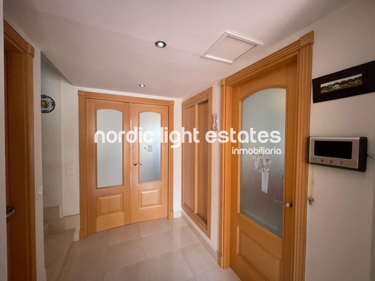 3 soveværelse Semi-Rækkehus til salg i Torre del Mar - € 414.900 (Ref: 8927151)