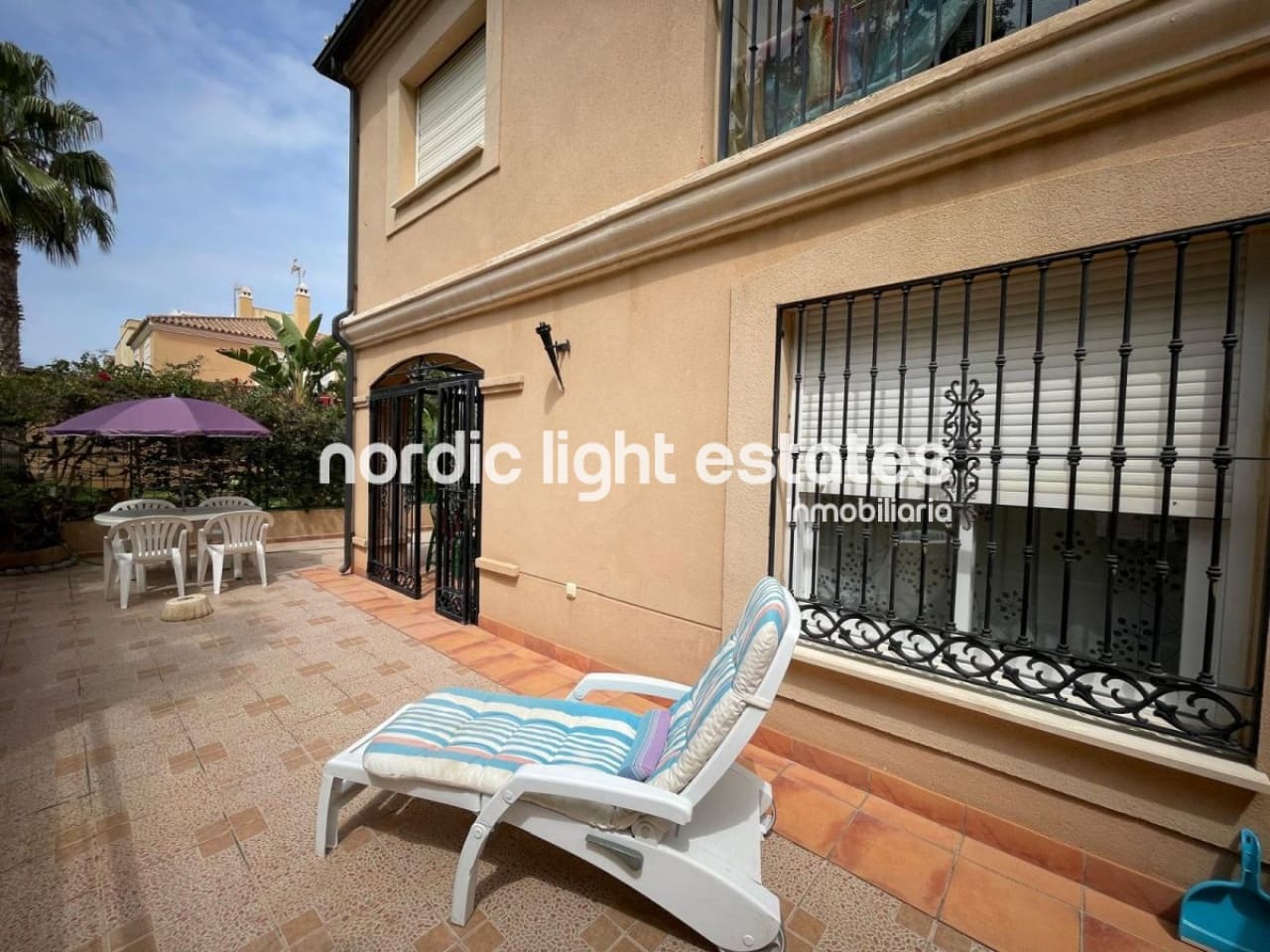 3 soveværelse Semi-Rækkehus til salg i Torre del Mar - € 414.900 (Ref: 8927151)