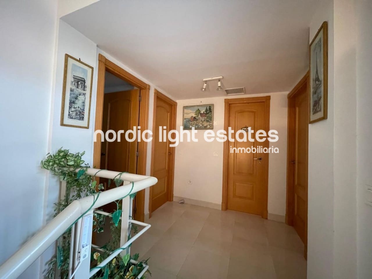 3 soveværelse Semi-Rækkehus til salg i Torre del Mar - € 414.900 (Ref: 8927151)