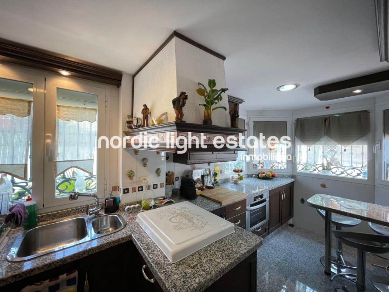 3 soveværelse Semi-Rækkehus til salg i Torre del Mar - € 414.900 (Ref: 8927151)