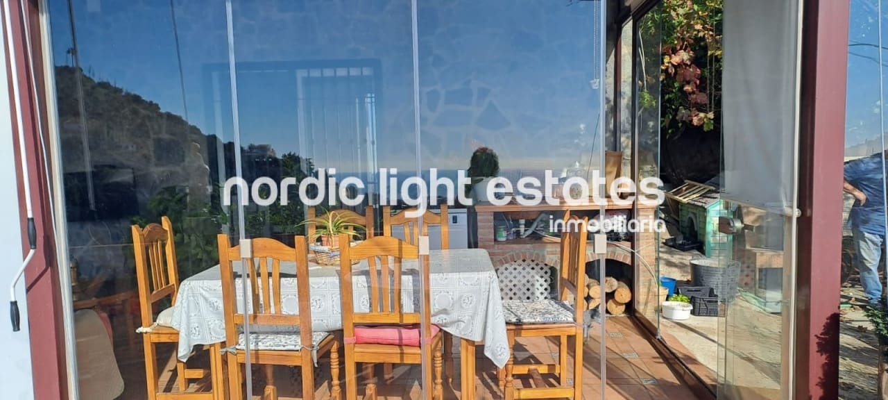 2 slaapkamer Villa te huur in Torrox met zwembad garage - € 1.200 (Ref: 8927614)
