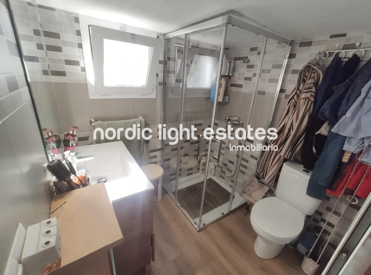 2 slaapkamer Villa te huur in Torrox met zwembad garage - € 1.200 (Ref: 8927614)