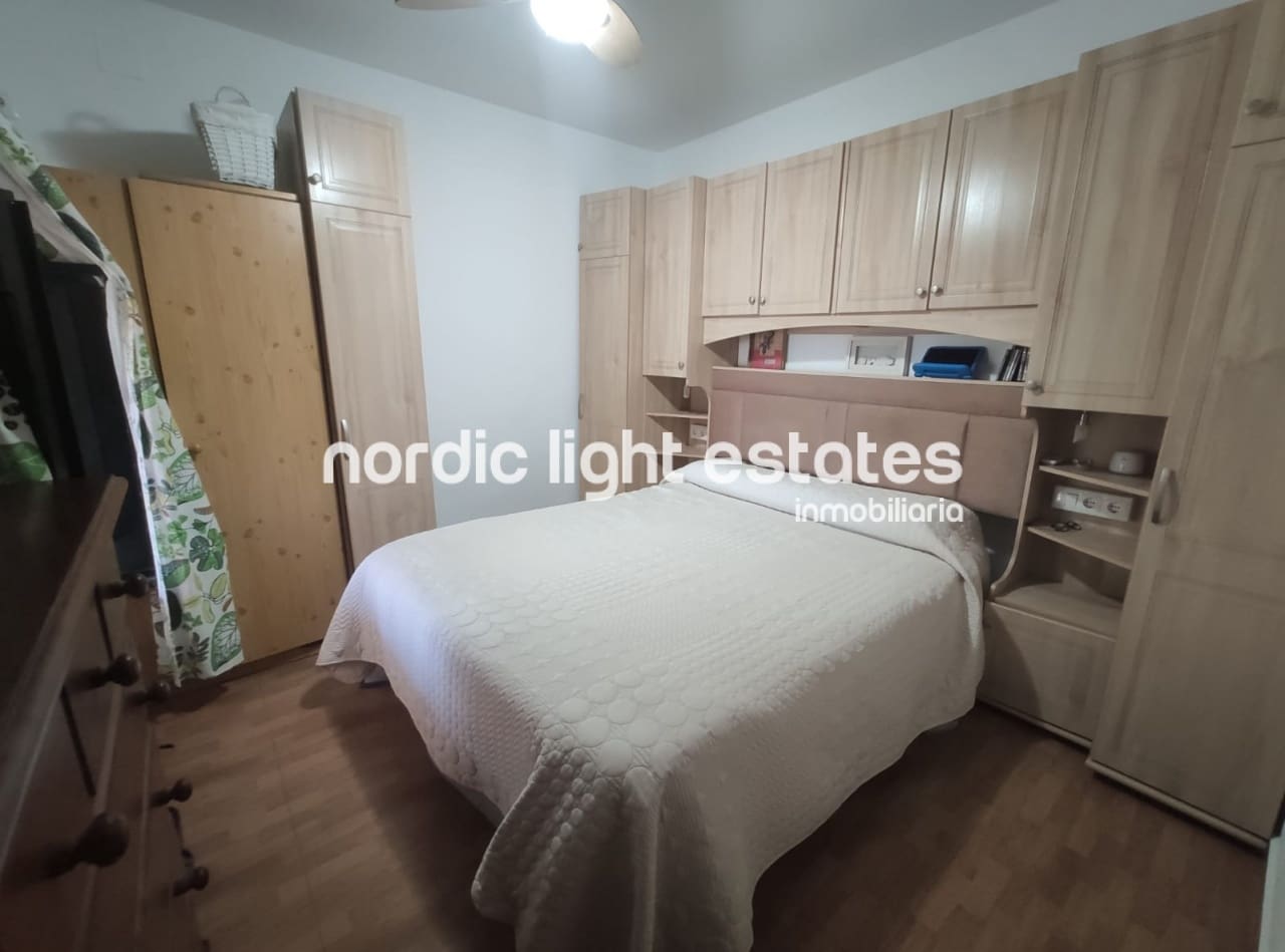 2 slaapkamer Villa te huur in Torrox met zwembad garage - € 1.200 (Ref: 8927614)