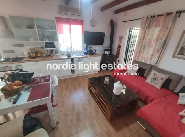 2 slaapkamer Villa te huur in Torrox met zwembad garage - € 1.200 (Ref: 8927614)