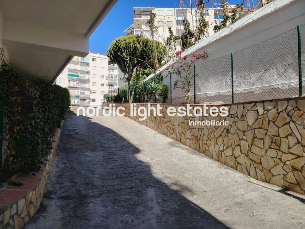 2 quarto Apartamento para venda em Nerja com piscina garagem - 439 000 € (Ref: 8927668)