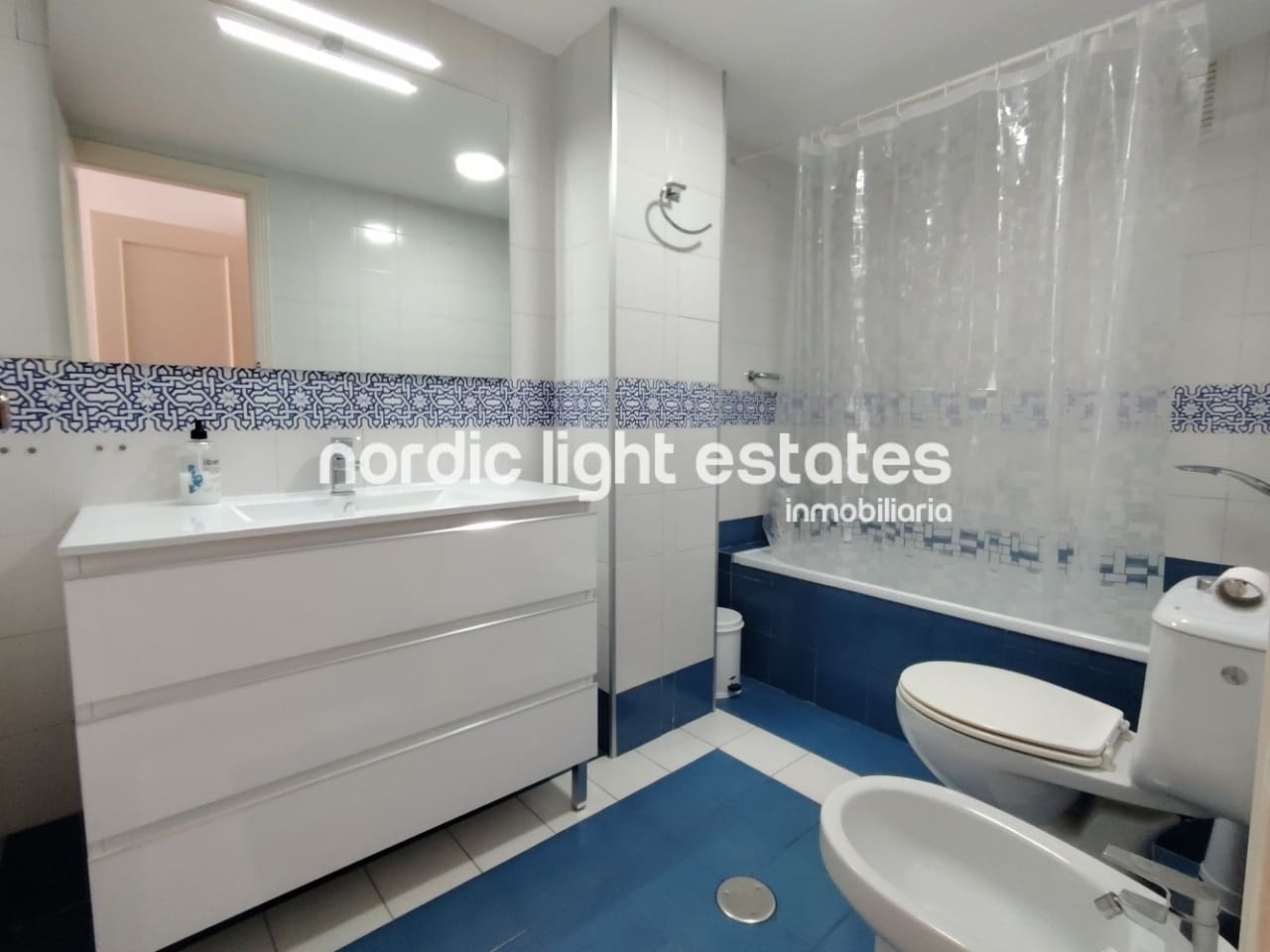 2 quarto Apartamento para venda em Nerja com piscina garagem - 439 000 € (Ref: 8927668)