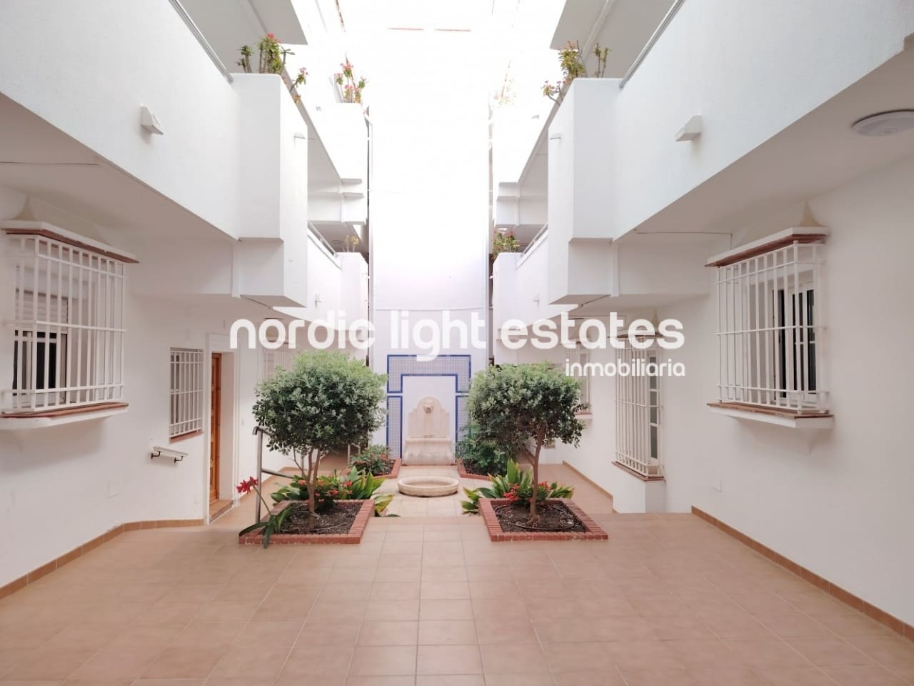 2 quarto Apartamento para venda em Nerja com piscina garagem - 439 000 € (Ref: 8927668)