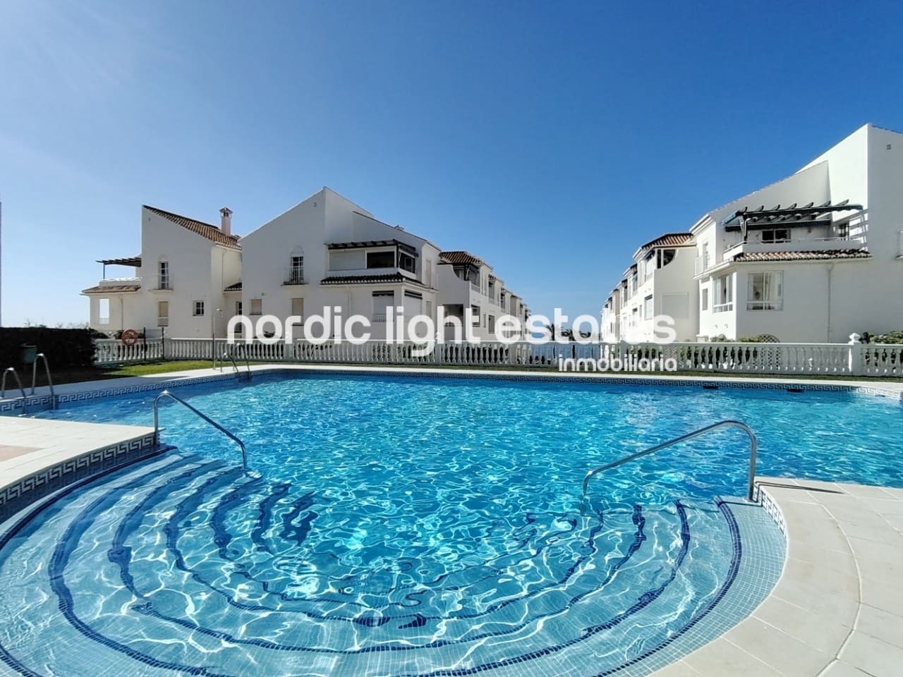 2 quarto Apartamento para venda em Nerja com piscina garagem - 439 000 € (Ref: 8927668)