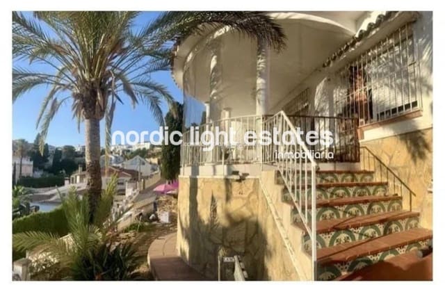 4 soverom Villa til salgs i Benajarafe, Vélez-Málaga med svømmebasseng garasje - € 695 000 (Ref: 8933363)