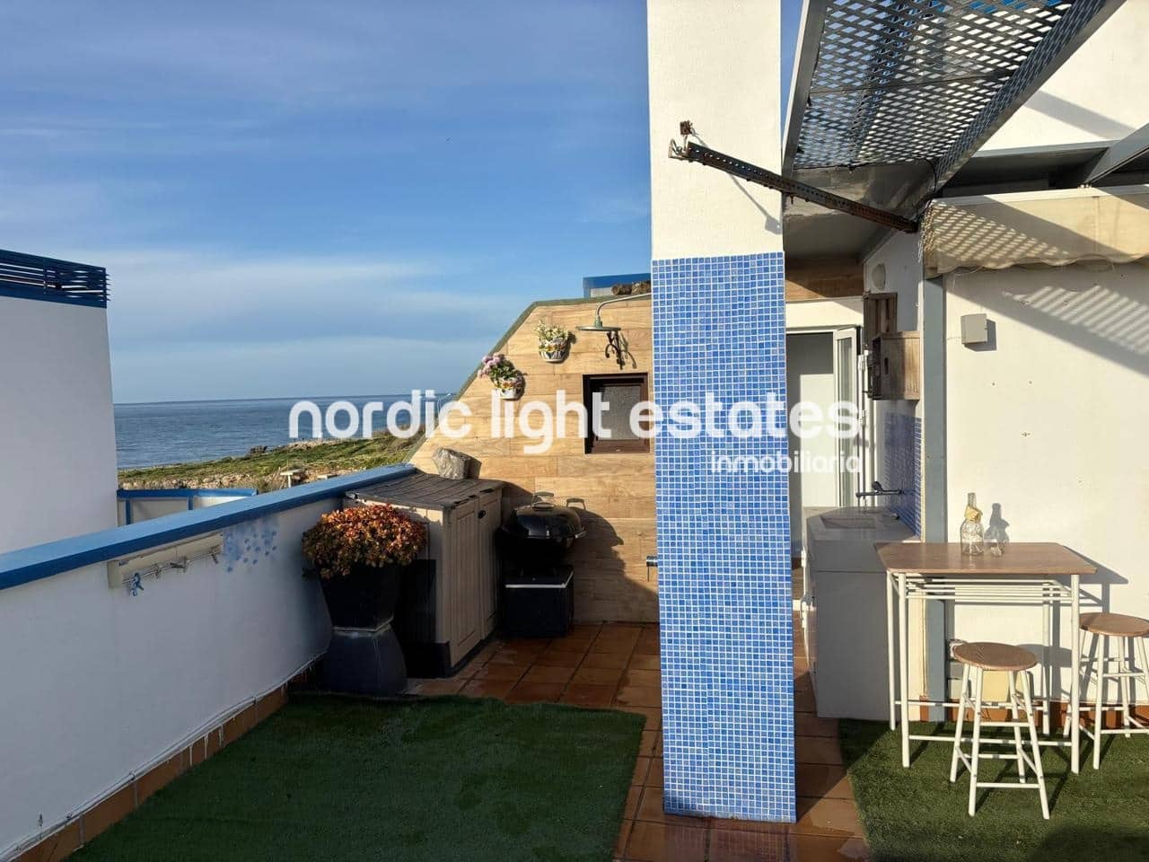 3 bedroom Penthouse for sale in Torrox-Costa with garage - € 485,000 (Ref: 8940788)