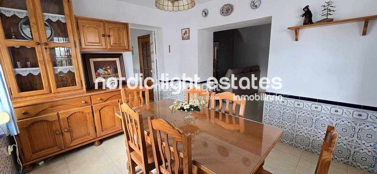 3 soverom Villa til salgs i Benajarafe med garasje - € 315 000 (Ref: 8941620)