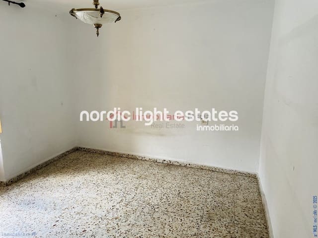 3 soveværelse Semi-Rækkehus til salg i Torrox - € 145.000 (Ref: 8983273)