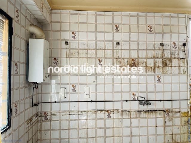 3 chambre Villa/Maison Semi-Mitoyenne à vendre à Torrox - 140 000 € (Ref: 8983273)