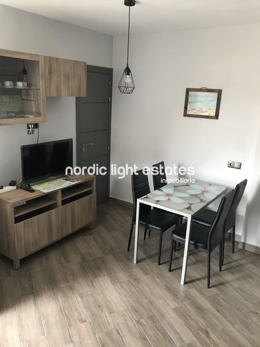 1 quarto Apartamento para venda em Nerja com piscina - 215 000 € (Ref: 9000506)
