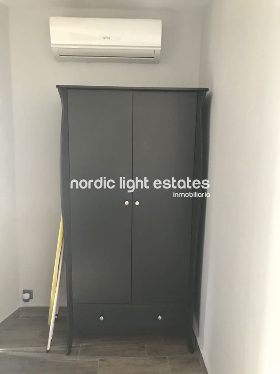 1 quarto Apartamento para venda em Nerja com piscina - 215 000 € (Ref: 9000506)