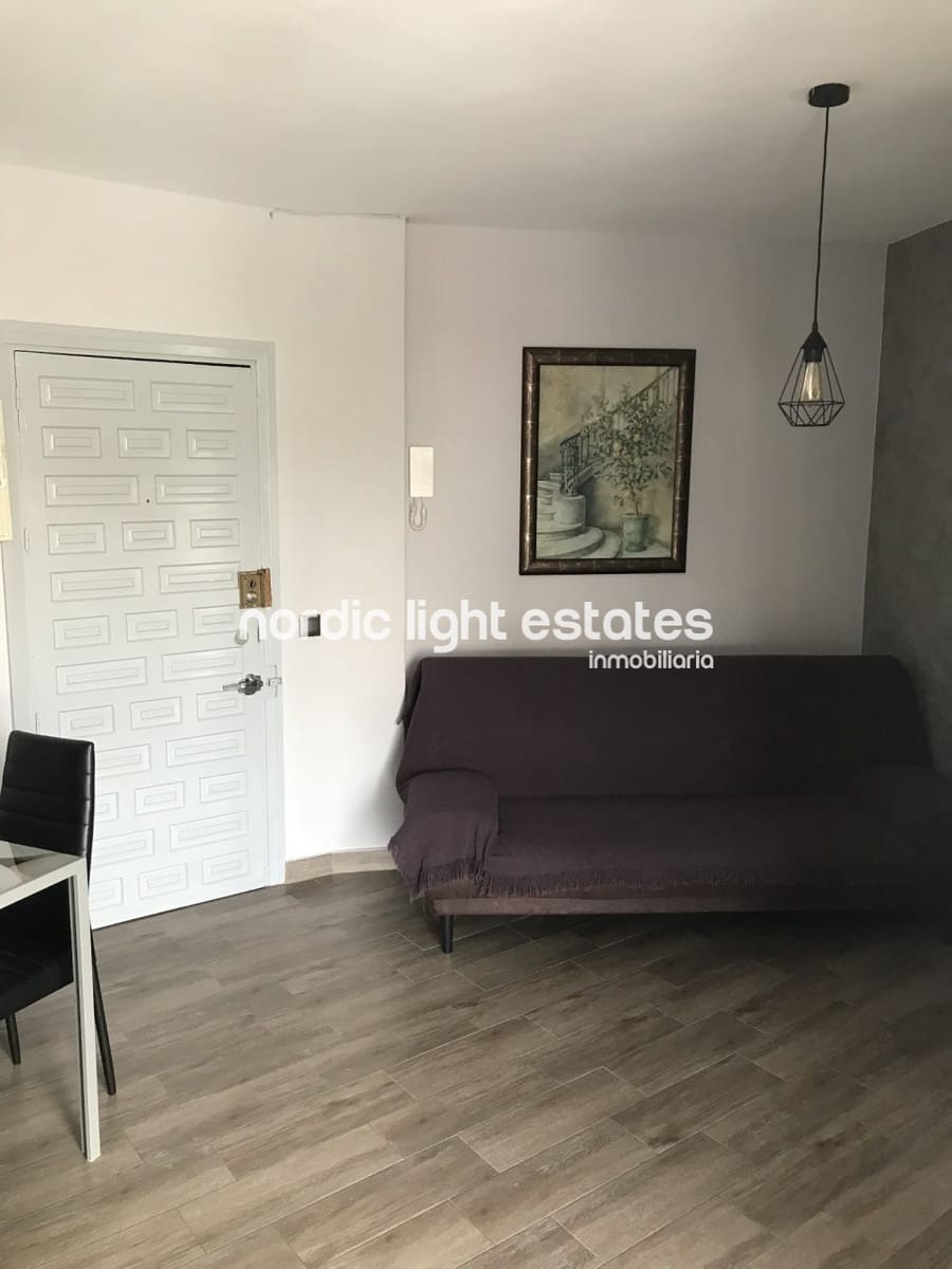 1 quarto Apartamento para venda em Nerja com piscina - 215 000 € (Ref: 9000506)