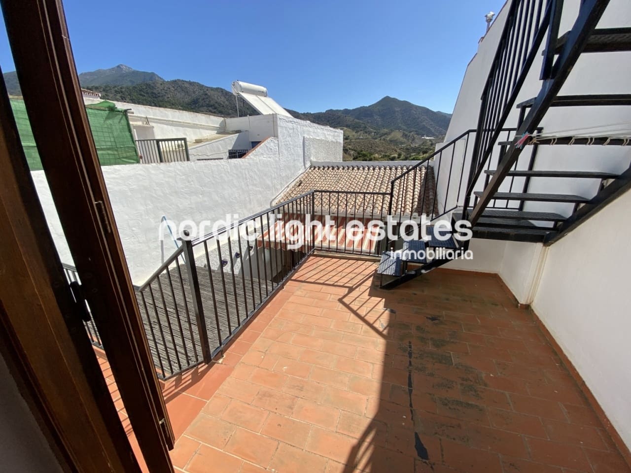 3 soveværelse Semi-Rækkehus til salg i Nerja med swimmingpool garage - € 569.000 (Ref: 9003900)