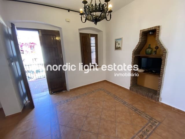 3 camera da letto Villetta Bifamiliare in vendita in Nerja con piscina garage - 569.000 € (Rif: 9003900)