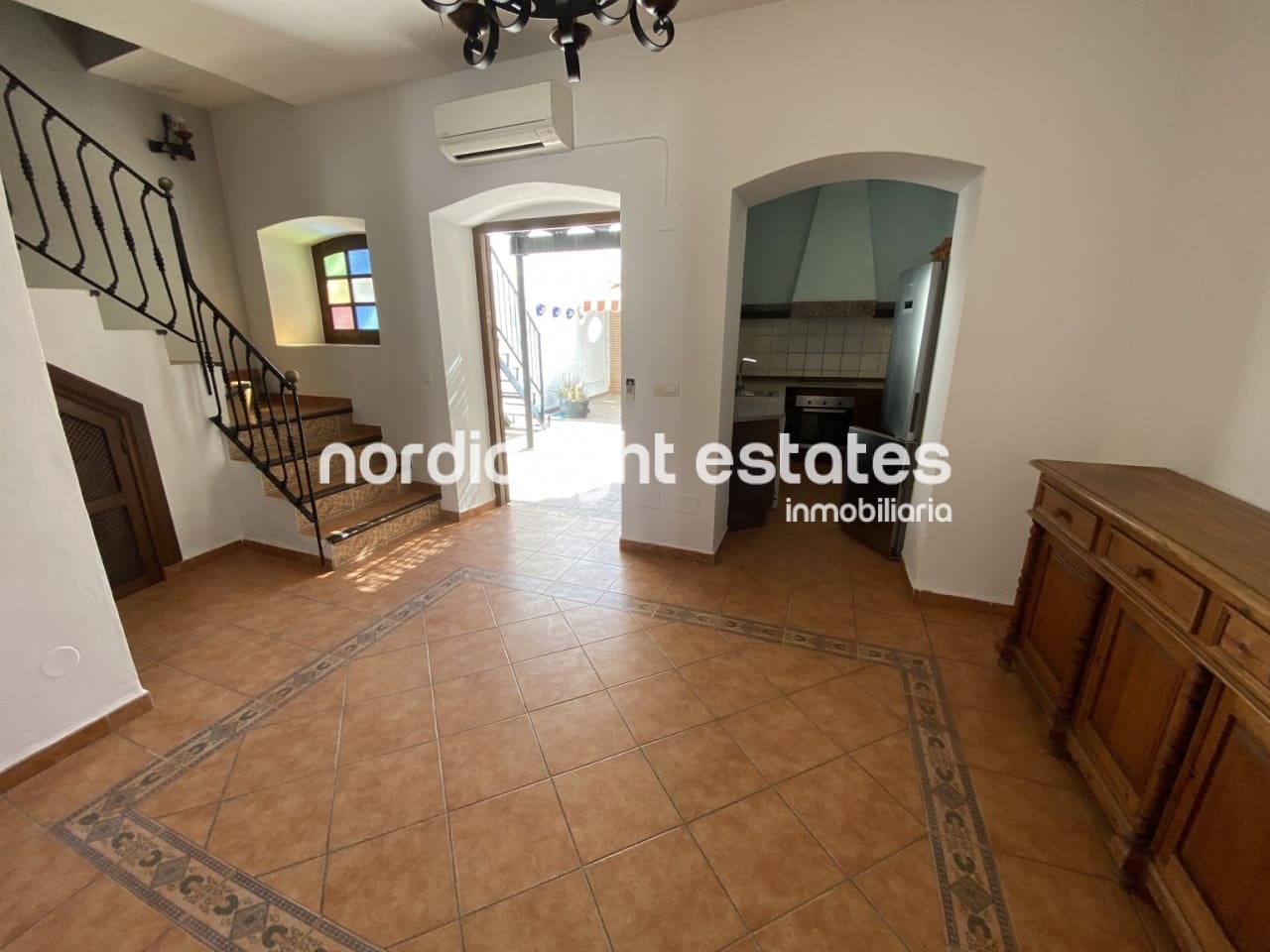 3 soveværelse Semi-Rækkehus til salg i Nerja med swimmingpool garage - € 569.000 (Ref: 9003900)