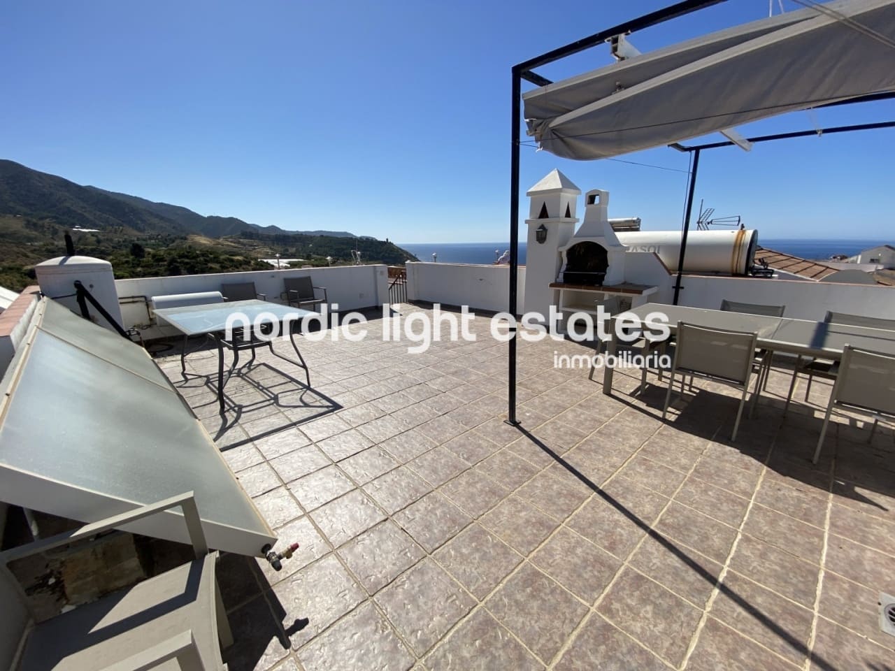 3 soveværelse Semi-Rækkehus til salg i Nerja med swimmingpool garage - € 569.000 (Ref: 9003900)