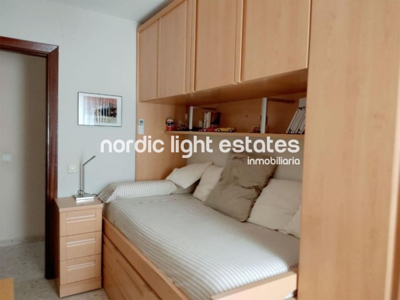 4 sypialnia Mieszkanie na sprzedaż w Torre del Mar z basenem garażem - 425 000 € (Ref: 9009191)