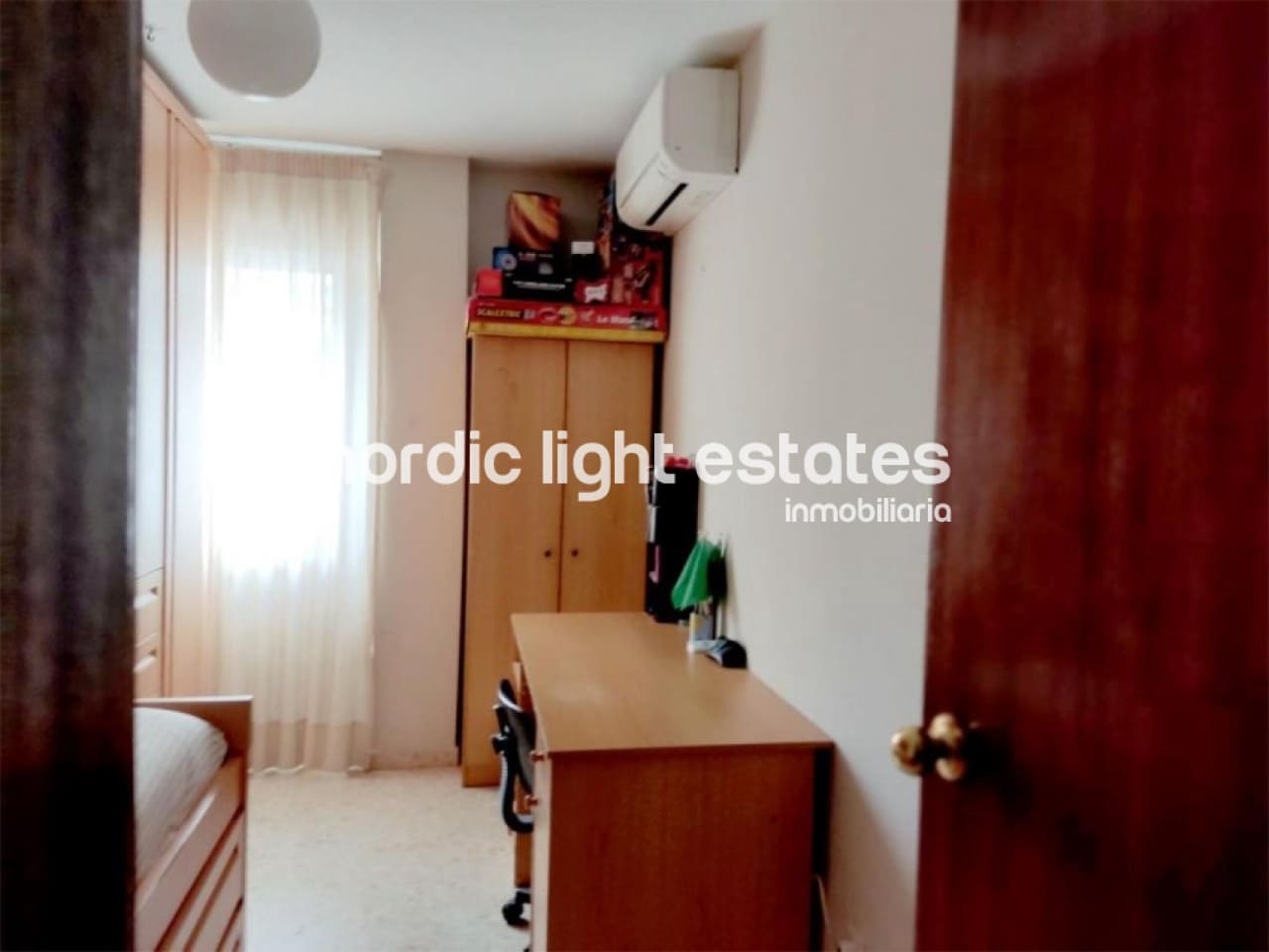 4 sypialnia Mieszkanie na sprzedaż w Torre del Mar z basenem garażem - 425 000 € (Ref: 9009191)