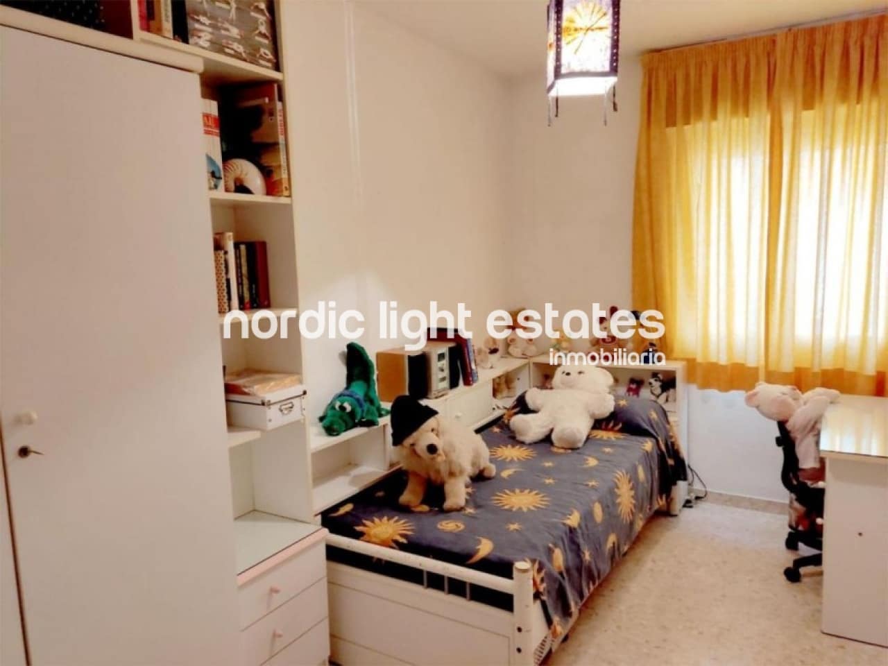 4 sypialnia Mieszkanie na sprzedaż w Torre del Mar z basenem garażem - 425 000 € (Ref: 9009191)