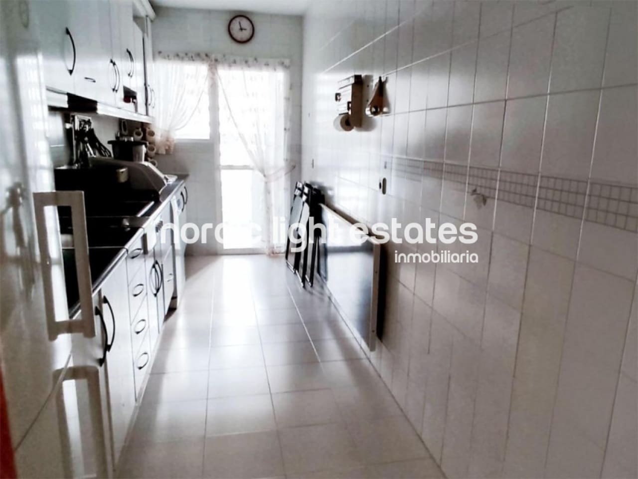 4 sypialnia Mieszkanie na sprzedaż w Torre del Mar z basenem garażem - 425 000 € (Ref: 9009191)