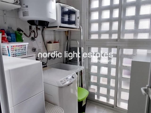 4 sypialnia Mieszkanie na sprzedaż w Torre del Mar, Vélez-Málaga z basenem garażem - 425 000 € (Ref: 9009191)