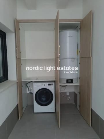 1 sypialnia Dom blizniak na sprzedaż w Sierra Blanquilla, Miasto Málaga z garażem - 299 000 € (Ref: 9015624)