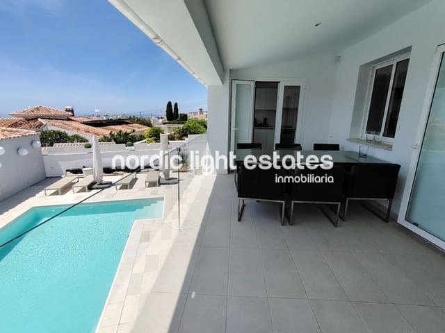 5 soverom Villa til salgs i Nerja med svømmebasseng garasje - € 950 000 (Ref: 9049777)