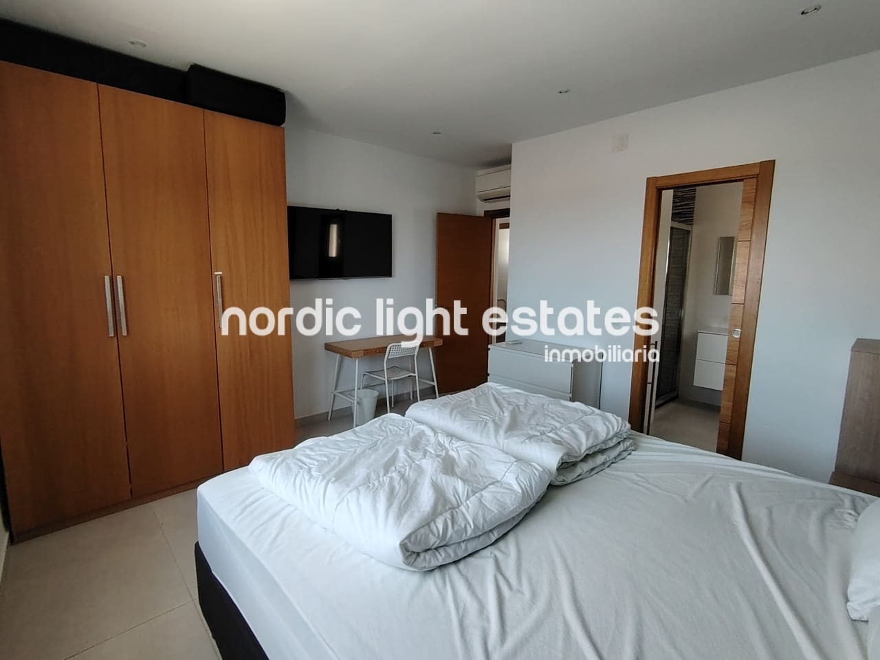 5 soverom Villa til salgs i Nerja med svømmebasseng garasje - € 950 000 (Ref: 9049777)