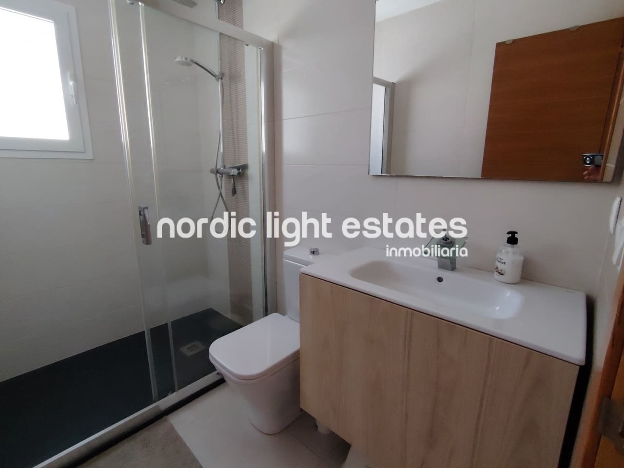 5 soverom Villa til salgs i Nerja med svømmebasseng garasje - € 950 000 (Ref: 9049777)