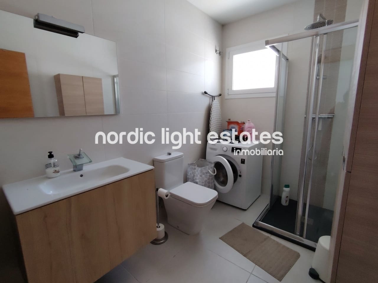 5 soverom Villa til salgs i Nerja med svømmebasseng garasje - € 950 000 (Ref: 9049777)