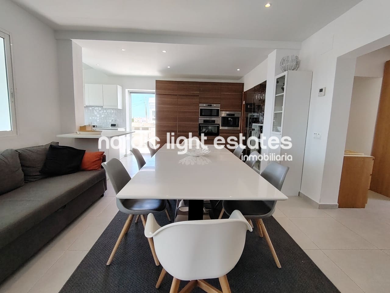 5 soverom Villa til salgs i Nerja med svømmebasseng garasje - € 950 000 (Ref: 9049777)