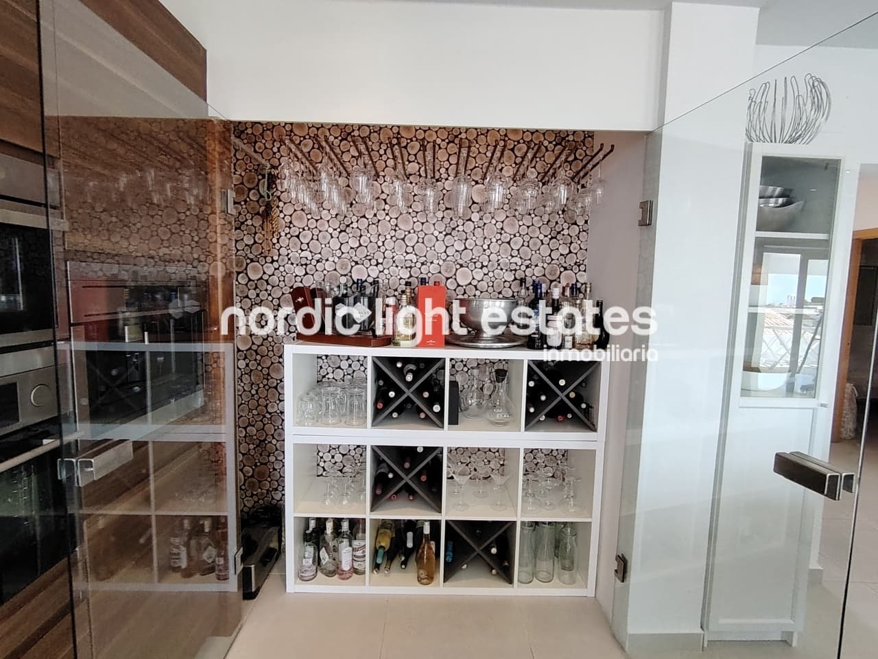 5 soverom Villa til salgs i Nerja med svømmebasseng garasje - € 950 000 (Ref: 9049777)