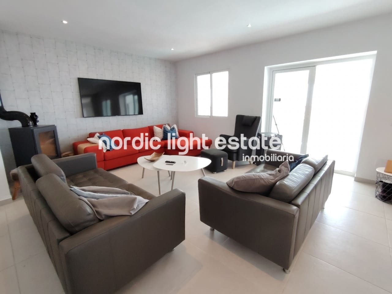 5 soverom Villa til salgs i Nerja med svømmebasseng garasje - € 950 000 (Ref: 9049777)