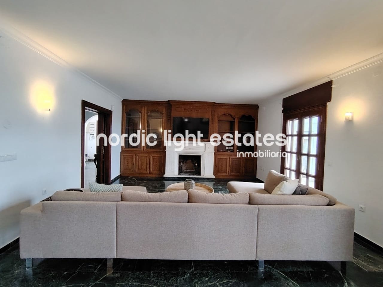 4 soveværelse Villa til salg i Nerja med swimmingpool garage - € 1.200.000 (Ref: 9049778)