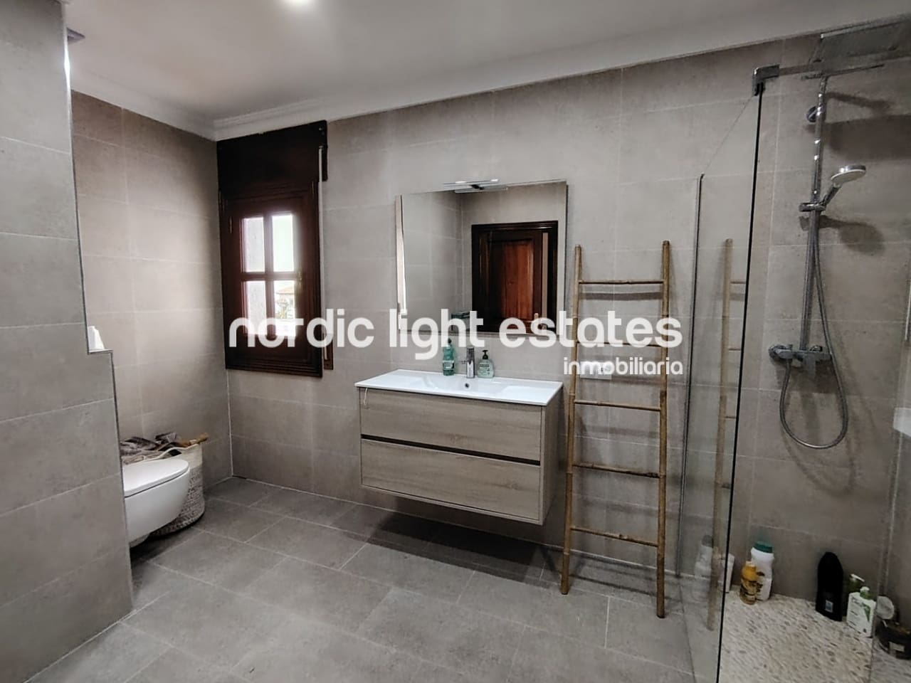 4 soveværelse Villa til salg i Nerja med swimmingpool garage - € 1.200.000 (Ref: 9049778)