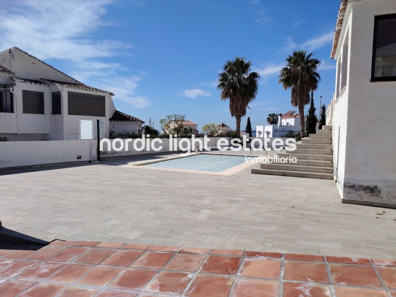 4 soveværelse Villa til salg i Nerja med swimmingpool garage - € 1.200.000 (Ref: 9049778)