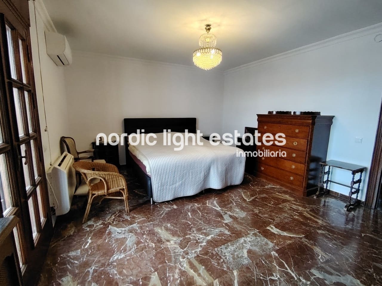 4 soveværelse Villa til salg i Nerja med swimmingpool garage - € 1.200.000 (Ref: 9049778)