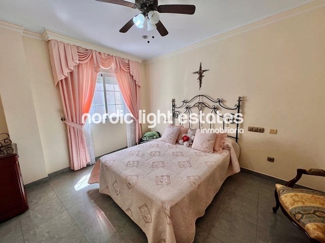 5 camera da letto Appartamento in vendita in Torrox - 240.000 € (Rif: 9061642)