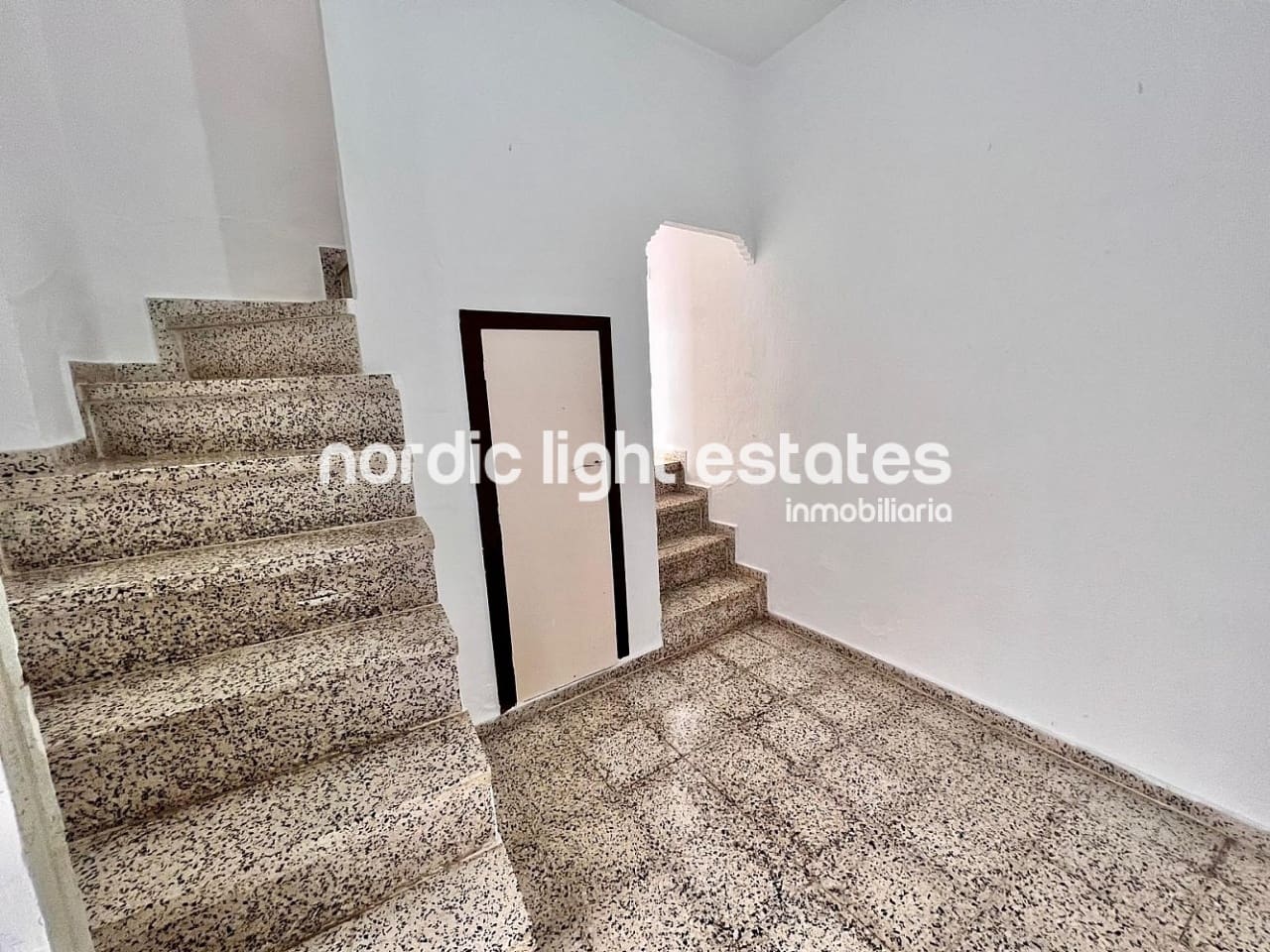 3 soveværelse Semi-Rækkehus til salg i Torrox - € 127.000 (Ref: 9066381)