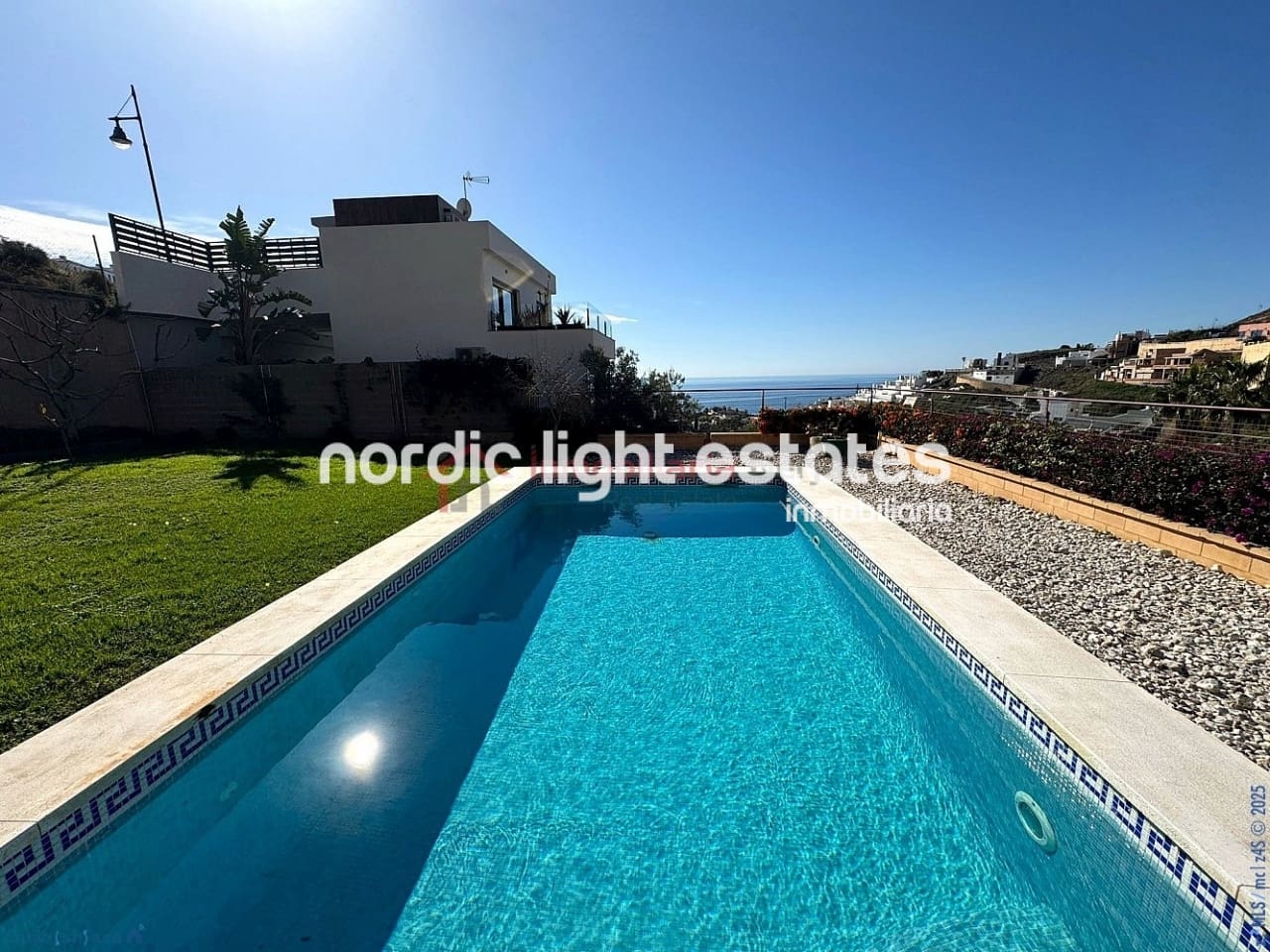 3 bedroom Villa for sale in Torrox-Costa with pool garage - € 1,200,000 (Ref: 9074232)