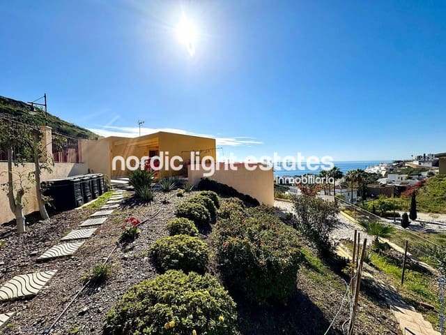 3 makuuhuone Huvila myytävänä paikassa Torrox-Costa, Torrox mukana uima-altaan 
autotalli - 1 200 000 € (Ref: 9074232)