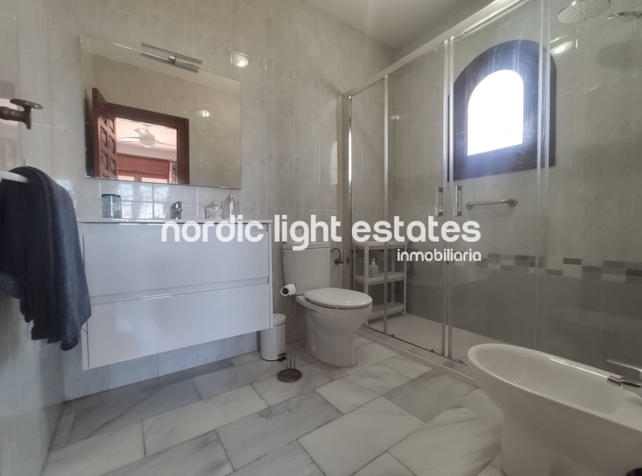 2 camera da letto Villa in vendita in Nerja con piscina garage - 650.000 € (Rif: 9099815)