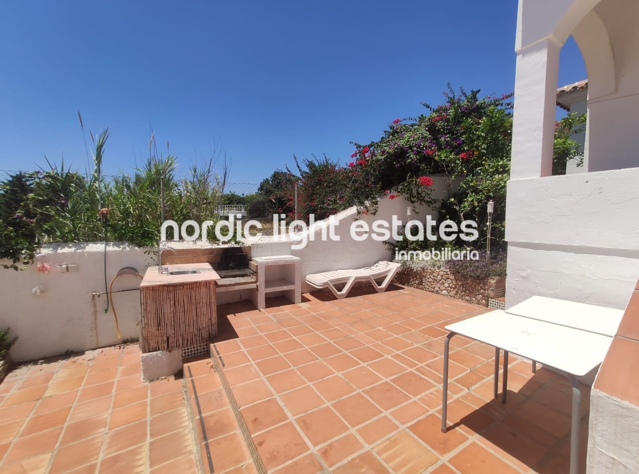 2 camera da letto Villa in vendita in Nerja con piscina garage - 650.000 € (Rif: 9099815)