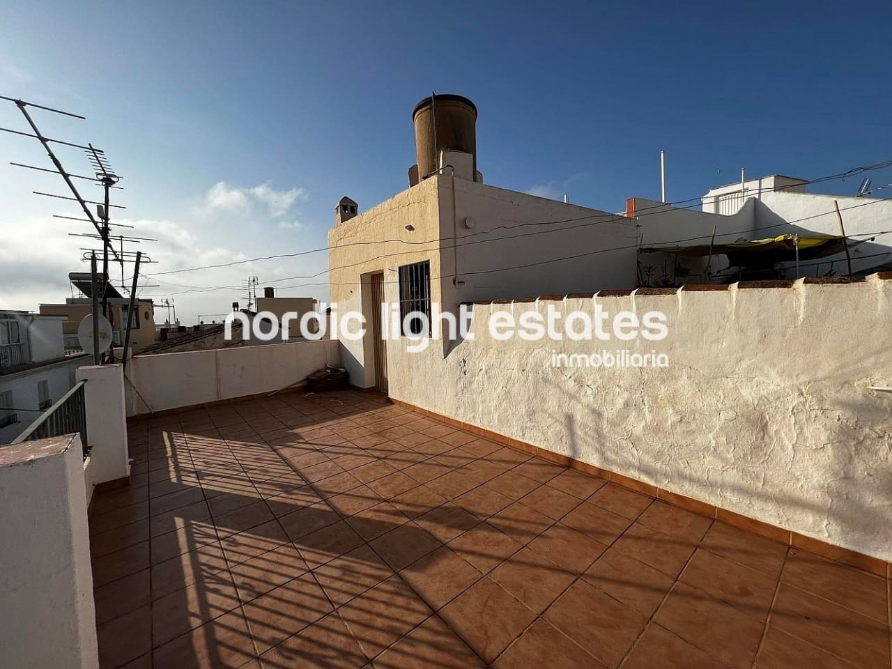 4 soveværelse Semi-Rækkehus til salg i Torrox - € 160.000 (Ref: 9127165)