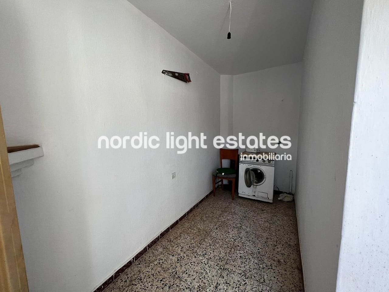 4 soveværelse Semi-Rækkehus til salg i Torrox - € 160.000 (Ref: 9127165)